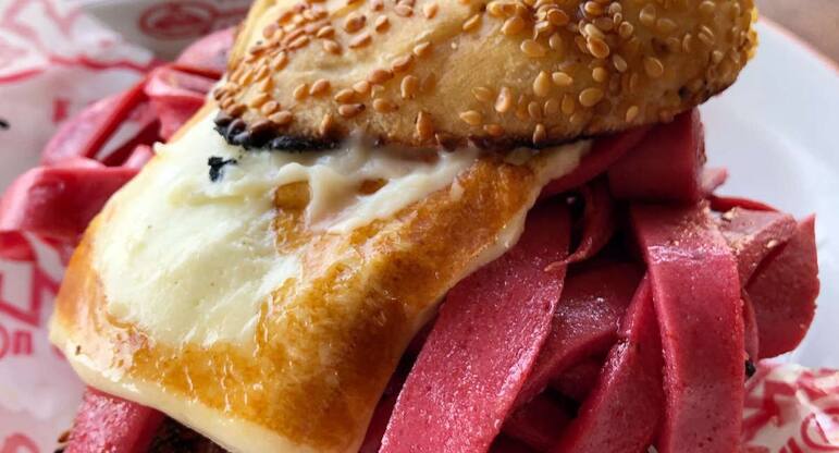 Kumrucu Sevki Alsancak Talatpasa Cad Izmir